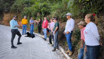 11 NUEVOS TRAMOS DE PLACA HUELLA TENDRÁ NEIRA A TRAVÉS DEL CONVENIO ALCALDÍA – COMITÉ DE CAFETEROS QUE AVANZA EN UN 81%