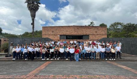 EN EL ENCUENTRO DEL SERVICIO DE EXTENSIÓN DEL COMITÉ DE CAFETEROS SE CONFIRMÓ QUE CALDAS CUENTA CON UNA CAFICULTURA JOVEN Y CON CAFICULTORES COMPROMETIDOS