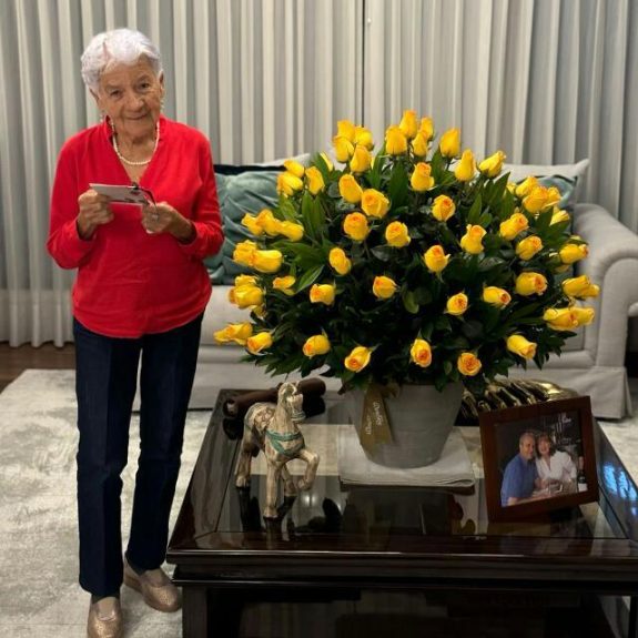 Crónica  Edelmira Arias, una vida de café, compromiso y ejemplo a sus 98 años