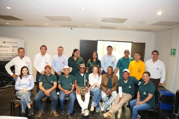 Caldas fortalece su caficultura: Comité de Cafeteros avanza en obras, apoyos e iniciativas para el sector