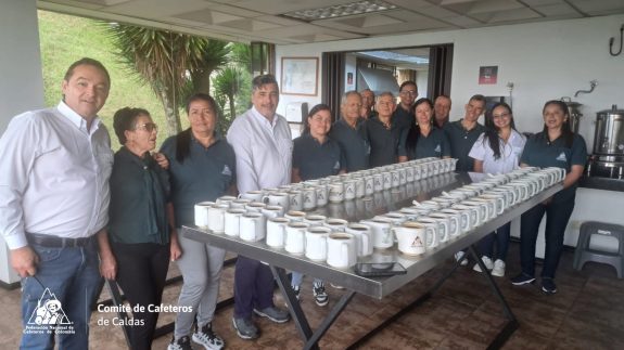 Comité Municipal de Belalcázar conoce de cerca la institucionalidad cafetera en visitas guiadas a Almacafé y Centro de Industrialización Regional