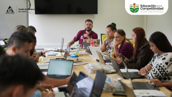 La robótica transforma la educación rural en Caldas con Escuela Virtual