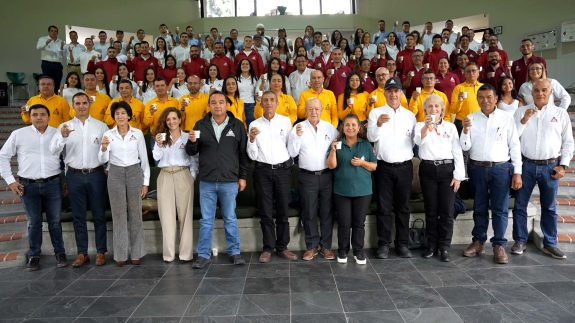 Colaboradores del Comité de Cafeteros de Caldas celebraron su aniversario número 98
