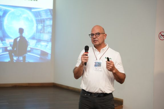 Expertos internacionales destacan la innovación cafetera en Caldas durante la 2.ª Feria de Maquinaria para el Beneficio del Café