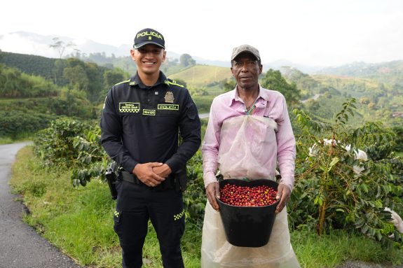 Policía Metropolitana de Manizales y Villamaría refuerza seguridad para la cosecha cafetera en Caldas
