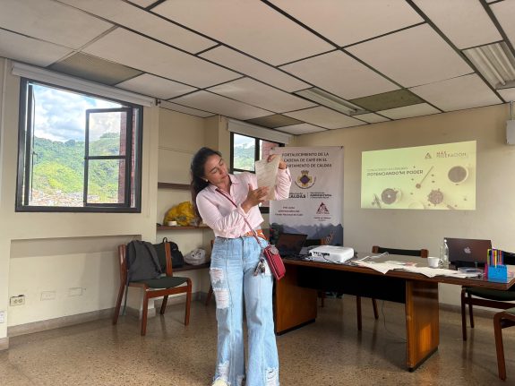 Consejos Participativos de Mujeres fortalecen sus habilidades en comunicación y gestión emocional