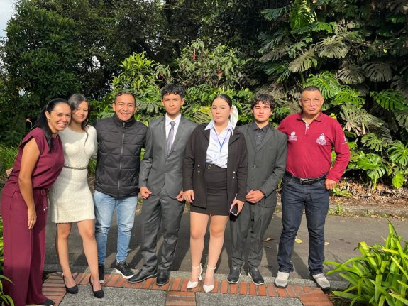 Jóvenes rurales participan en el Modelo de Naciones Unidas del Colegio Granadino