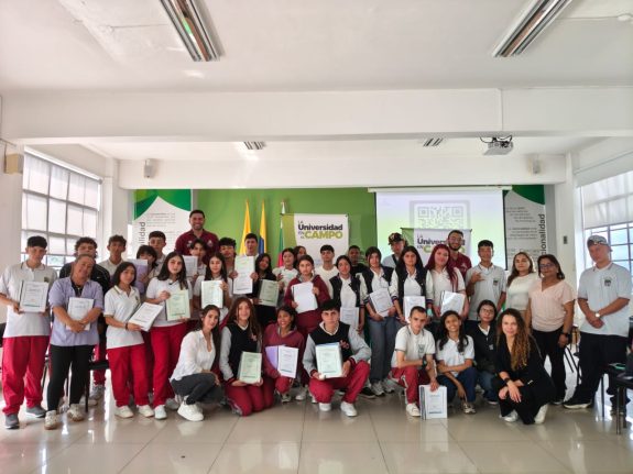 Jornada de bienestar fortalece la motivación y permanencia de los jóvenes rurales en la Universidad en el Campo