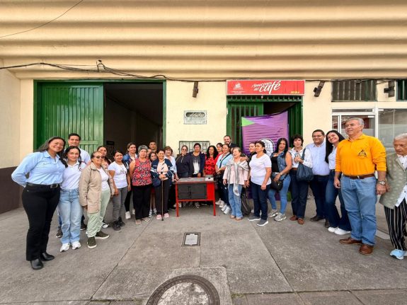 Convenio interinstitucional inicia en Neira la entrega de estufas ecoeficientes para mujeres rurales de Caldas