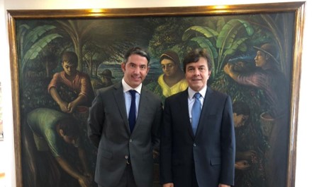 Oficinas del Estado ahora comprarán café 100% colombiano