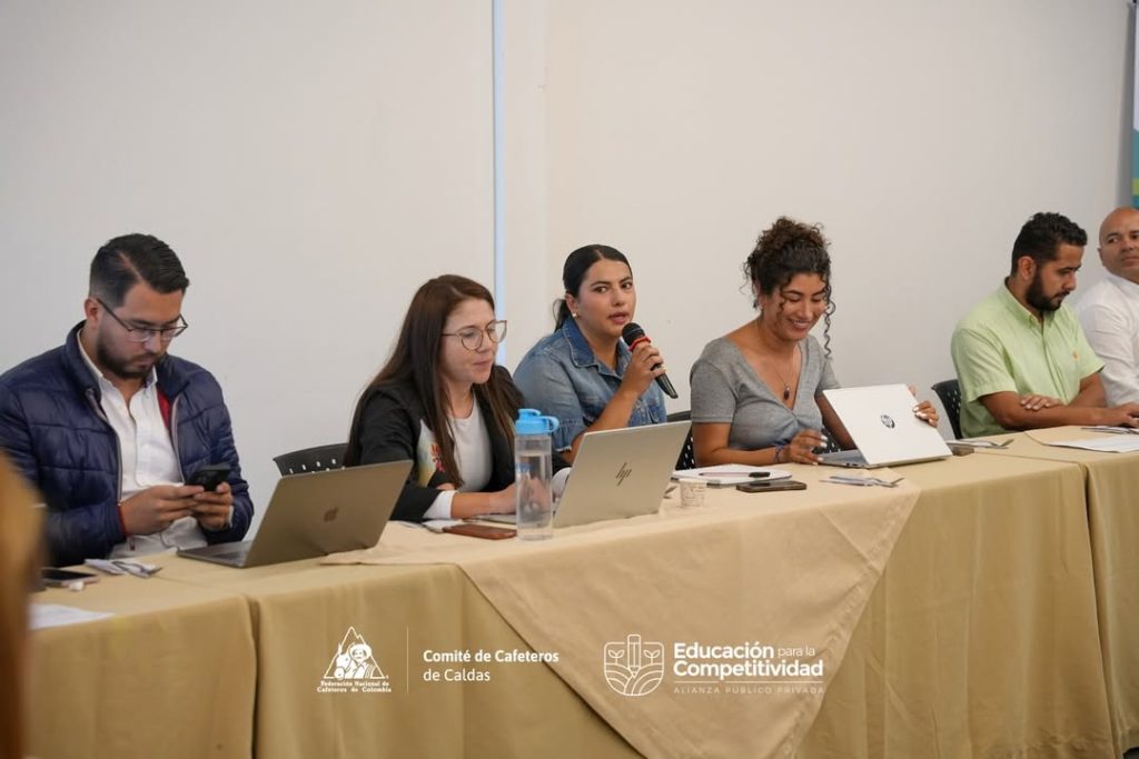 🌱📚 La educación rural sigue construyendo futuro en Caldas.En el comité técnico de la Alianza d (3)